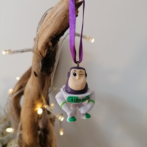 Disney Toy Story Buzz Lightyear Figura de decoración navideña, Adorno Bauble, Decoraciones navideñas de Disney, Regalos para ella, Adornos navideños