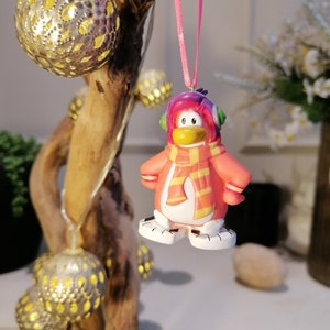 Figura de decoración de Navidad de Disney Club Penguin, adorno de adorno, decoraciones de Navidad de Disney, regalos para ella, adornos de Navidad, decoración