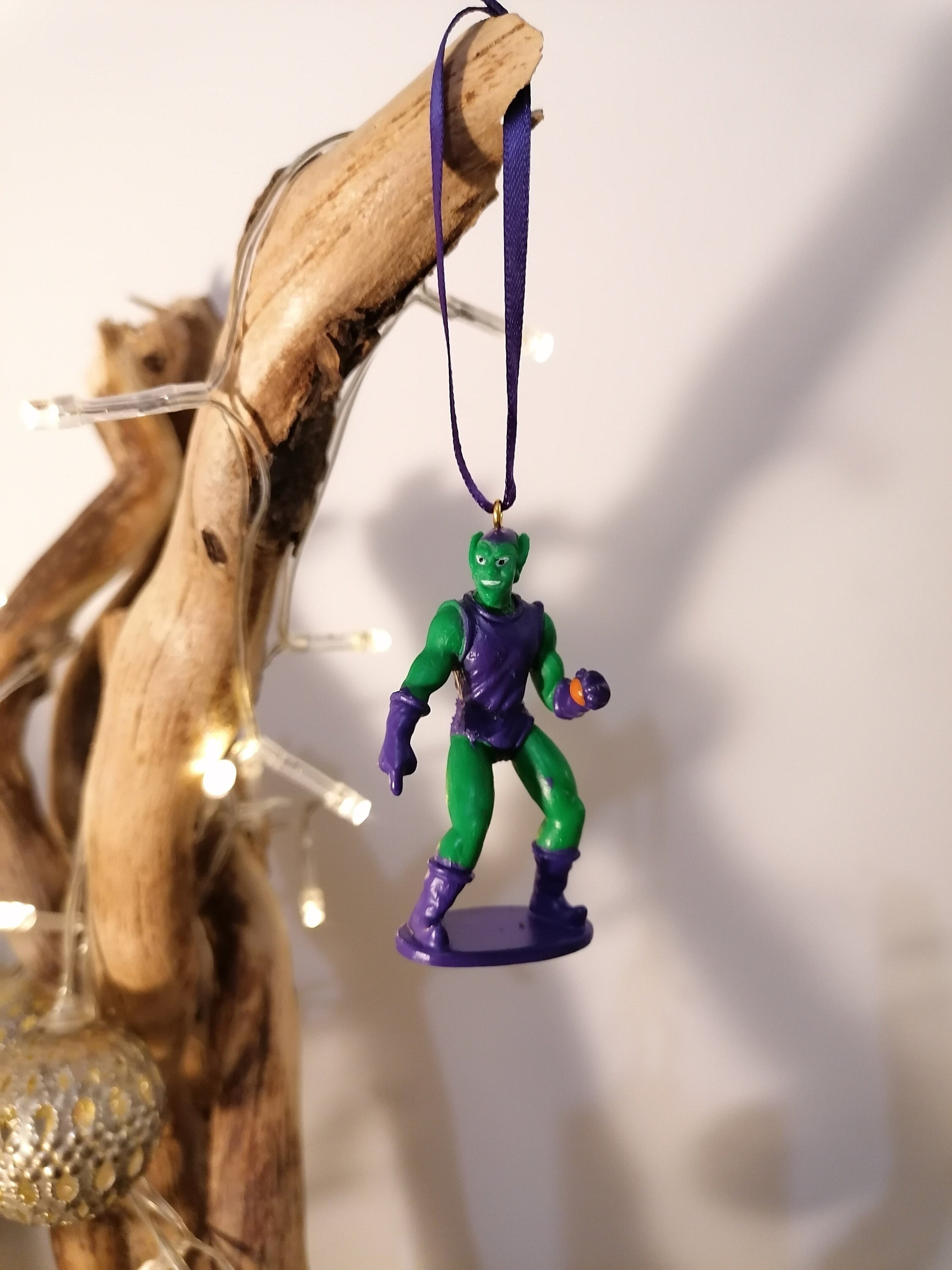 Disney Marvel Spiderman Green Goblin Kerstversiering Figuur, Ornament  Bauble, Disney Kerstversiering, Cadeaus voor hem, Kerstballen - Etsy België, image size:2250x3000