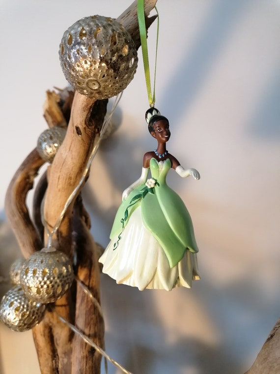 disney character with green dress DISNEY Little Mermaid Ariel (Green Dress) Q posket Disney Characters - main image 1