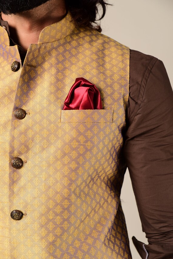 Kurta pajama with online jacket design for man