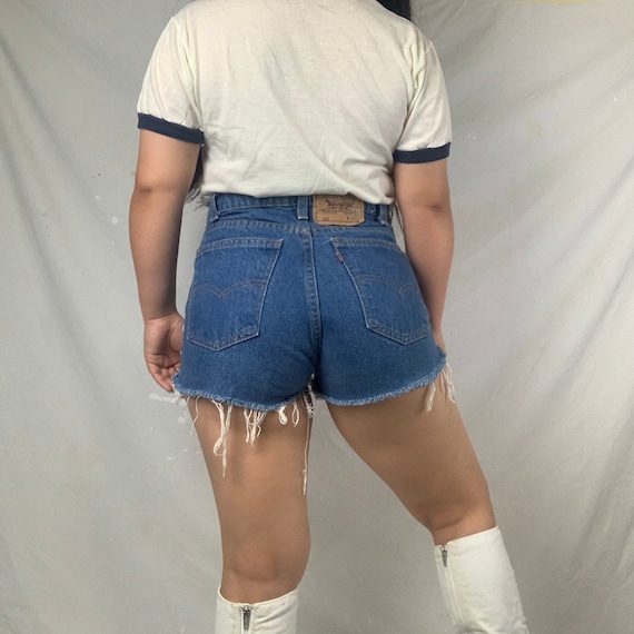 vintage 505 levis shorts size 30 - image 8