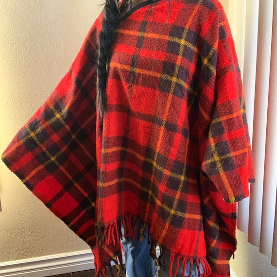 Vintage 80s plaid blanket Poncho - image 2