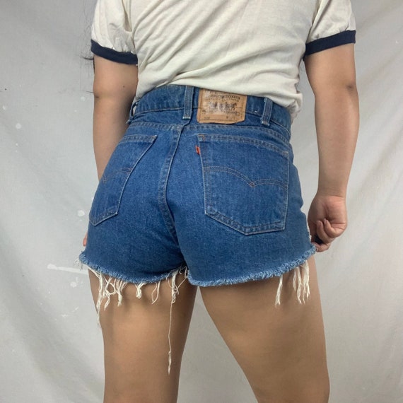 vintage 505 levis shorts size 30 - image 5