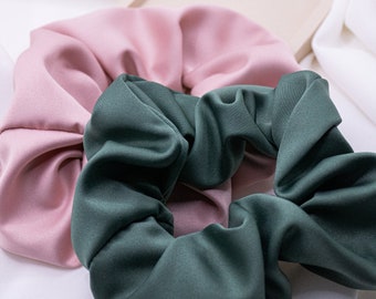 Scrunchie satin green hairband blush dark green - hand sewn hair tie - ponytail holder silk hair tie hair-friendly scrunchie satin scrunchie