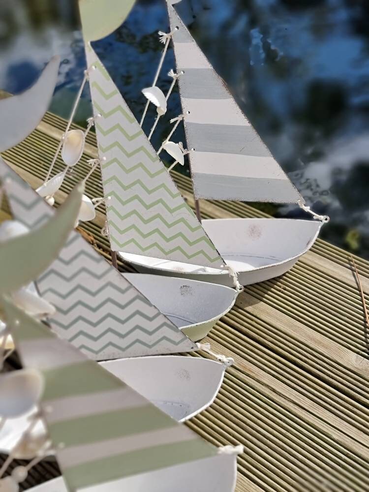 Petits Voiliers en Fer Recyclé