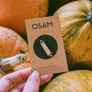 Finger - enamel pin