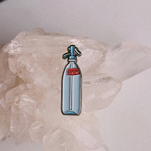 Sifon - enamel pin