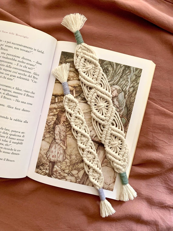 Macramé Bookmark Clip, Boho Decorative Paperclip Bookmark, Book Lover Gift, Handmade Reading Accessory, Bookish and Literary Accessory