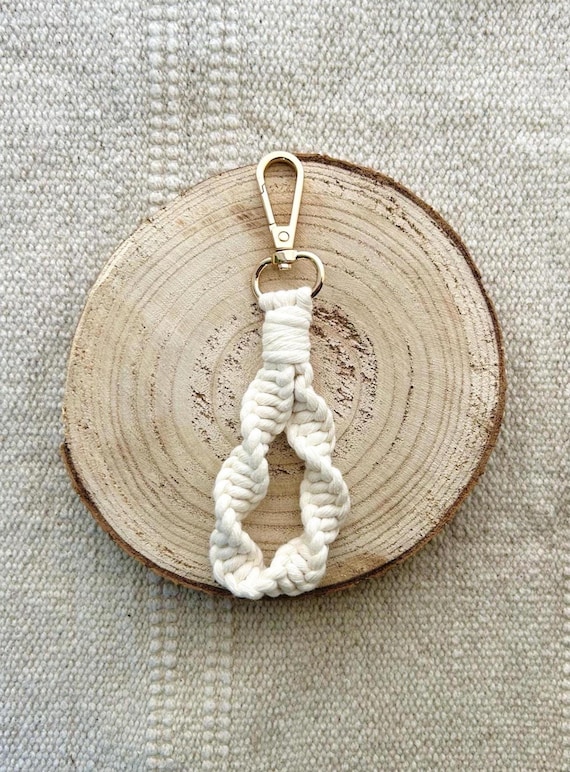 MACRAME KEYCHAIN, Boho Accessories for Car, Home, Bag, Wedding or Baptism Place Card Favors, Earthy Charm Decor, Handmade