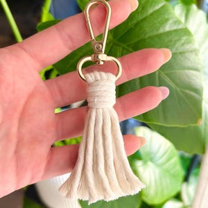 PORTACHIAVI IN MACRAME, Accessori Boho per Auto, Casa, Borsa, Bomboniere Segnaposto per Matrimonio o Battesimo, Earthy Charm Decor, Handmade