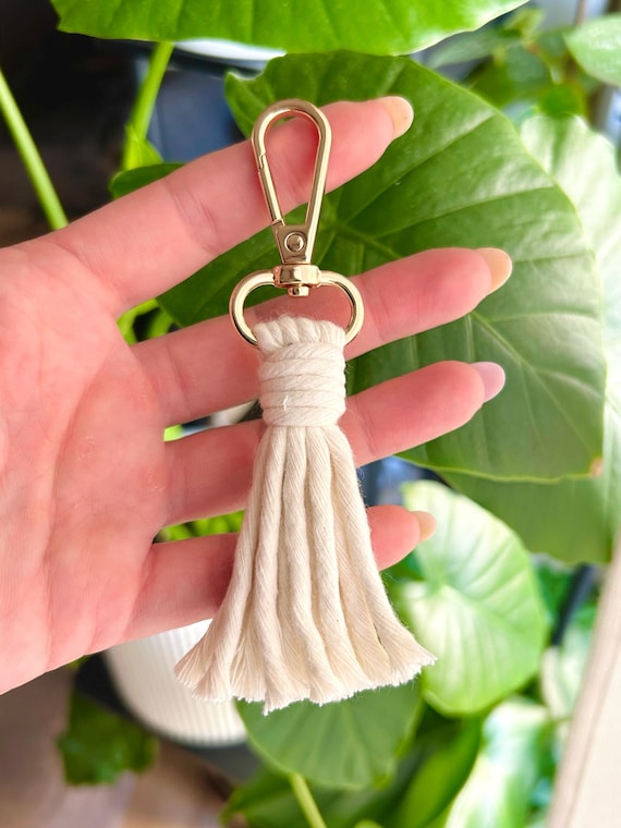 MACRAME KEYCHAIN, Boho Accessories for Car, Home, Bag, Wedding or Baptism Place Card Favors, Earthy Charm Decor, Handmade