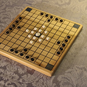 Hnefatafl and Tawlbwrdd Hardwood Board with colored corners