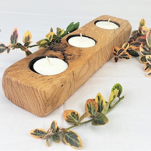 Rustykalny drewniany świecznik Świecznik drewniany szczotkowany Świecznik na tealighty z odzyskanego dębu zdjęcie 1