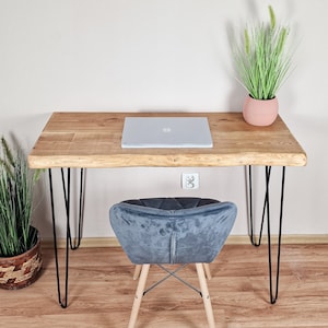 Mesa rústica Live Edge: móveis de madeira maciça para escritório, cozinha e mesa de jantar, madeira recuperada, pernas em grampo e design multiplaca