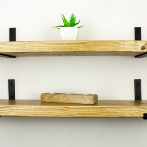 Industrial Rustic Wood Shelf 22cm x 4.5cm: Handcrafted Solid Pine Bookshelf with Loft Inspired Black Inverted Metal Brackets image 3