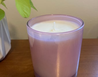 Progetta la tua candela di vetro rosa Scegli il tuo colore profumato Crea la tua etichetta Candela rosa personalizzata Candela rosa