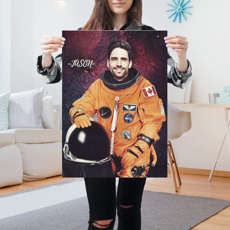 Gepersonaliseerd poster ontwerp met vintage NASA astronauten pak