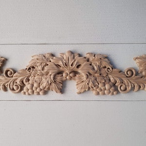 Wooden carved decor with grapes for furniture