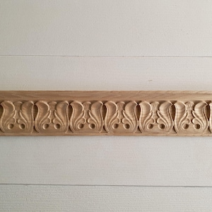 aus Holz geschnitztes Baguette