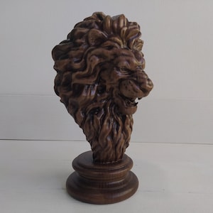 Lion statue of wood, Painted, Lion Wooden Finial, 1pc, Home Wall Embellishments, wood wall art decor