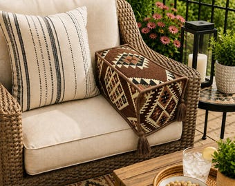 Handmade rectangular Turkish kilim bolster cushion cover majlis armrest cover with double-sided woven fabric and tassels