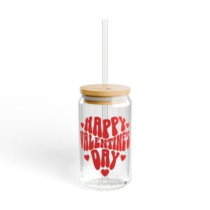 Happy Valentines Day Sipper Glass Cup with Lid Cute Heart Design, Reusable Drinking Glass Perfect for Valentines Day Gift Sipper Glass, 16oz