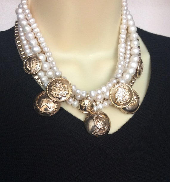 ネックレス・ペンダント LOVE ME MONSTER Baroque Pearl Sheer Ribbon Necklace LOVE ME MONSTER Necklace | Modalova