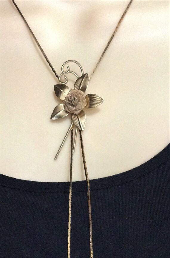 Vintage Gold Tone Lariat Necklace With 