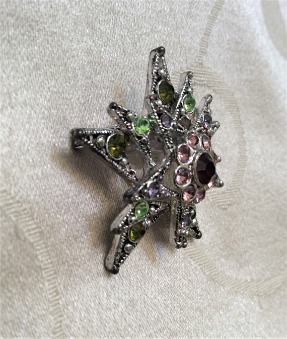 Vintage Multi-Layer Dimensional Star Brooch Spark… - image 4