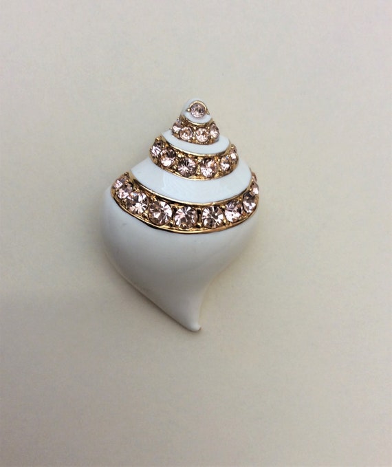Vintage KJL Kenneth J Lane Shell Brooch Pendant: … - image 1