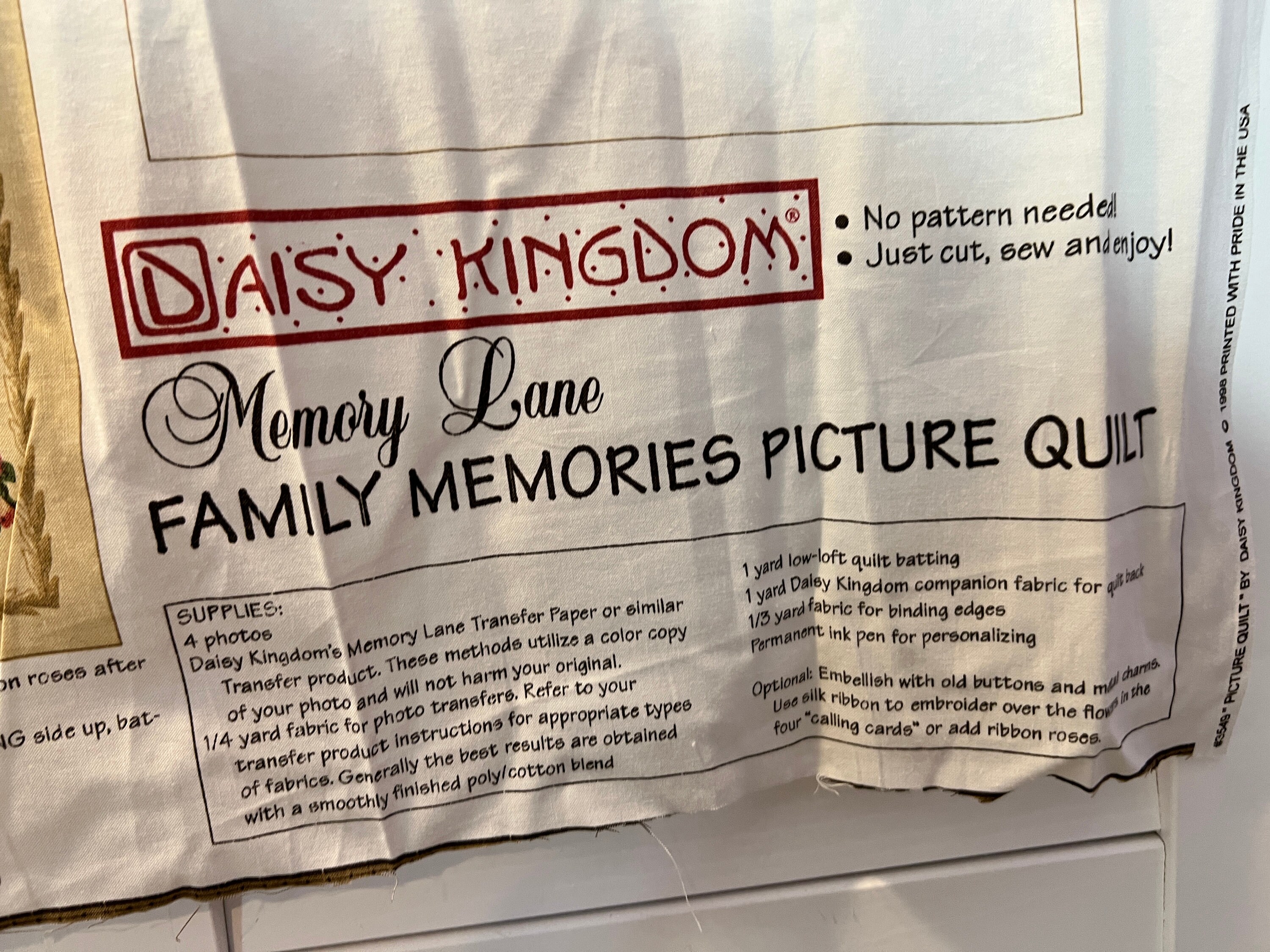 2 Daisy Kingdom MEMORY LANE PICTURE QUILT FAMILY TREE FABRIC PANEL 