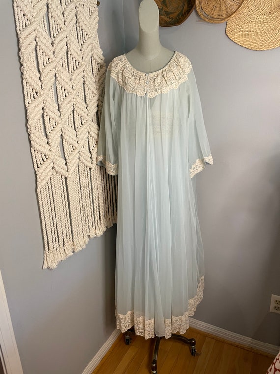 Vintage 60s Neiman Marcus Night Gown and Robe Set - image 4