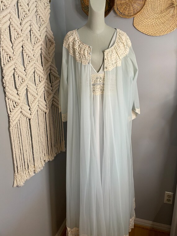 Vintage 60s Neiman Marcus Night Gown and Robe Set - image 2