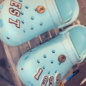 Aangepaste crocs