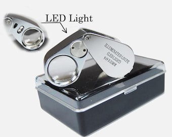 10x21mm/2 led illuminated jeweler's loupe in plastic box