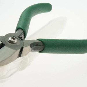 5” ultra flush cutting plier with catcher/62-65 hrc /crv steel