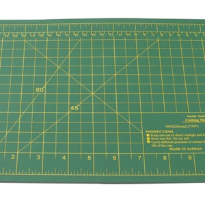 Self Healing Double Sided Ruled Rotary Cutting Mat - Small