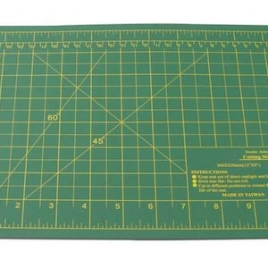 12&quot;x 9&quot; x 3mm self healing double sided green cutting mat