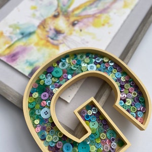 A-Z | botões | Letra decorativa | Correspondência de cores | Quarto infantil | Decoração de sala de jogos | letra preenchível | presente para novo bebê | letra de madeira