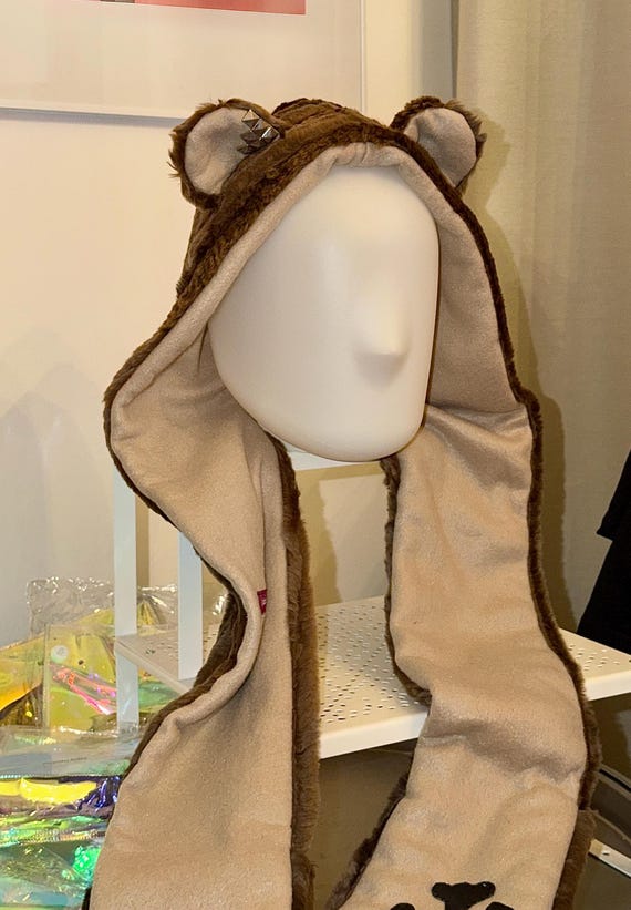 Hand-sewn Bear Hat, Unique Piece! Perfect as a Gift! Scarf  display picture 1
