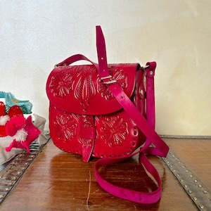 Carmen&#39;s Leather Crossbody Bag