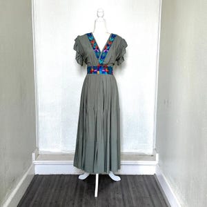 Isabella&#39;s V-Neck Maxi Dress (Size US M)