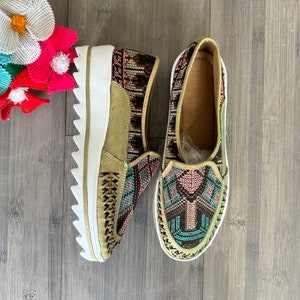 Moni&#39;s platforms