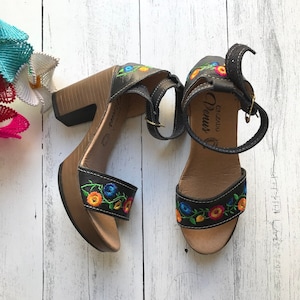 Elisa's Knöchelriemchen Pumps