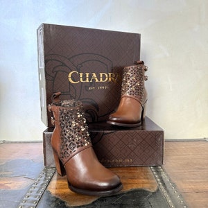 CUADRA MAPLE EMBROIDERY & CRYSTALS ROUND TOE