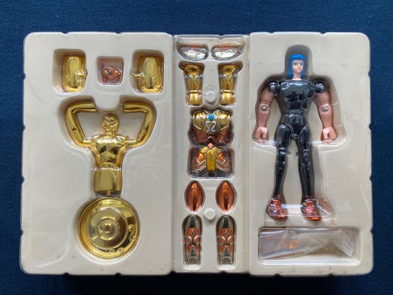 Figure Myth Cloth Saint Seiya – Camus Du Verseau, édition Rétro Japonaise Bandai