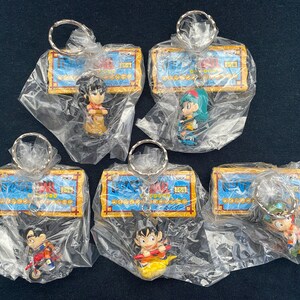ビンテージのドラゴンボールZミニフィギュア8体セット – 象徴的な