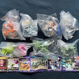 Vintage 2003 Bandai Mobile Suit SD Gundam Full Color Stage 39 Set 7 Gashapon Mini Figure  RX-78-2 Zaku ZGMF-X10A Freedom