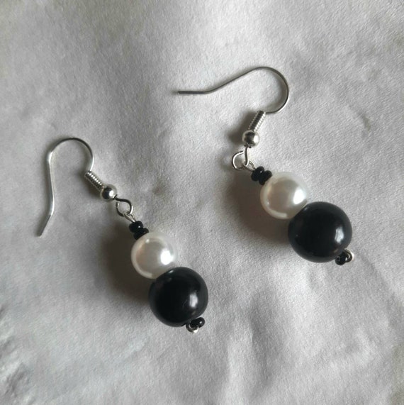 Pretty Black and White Pearl Effect Drop Bead Earrings Etsy